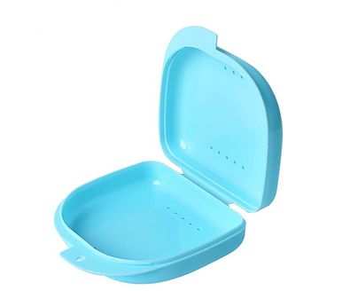 Y-Kelin Retainer Box Container Light Blue RRP 2.99 CLEARANCE XL 1.99